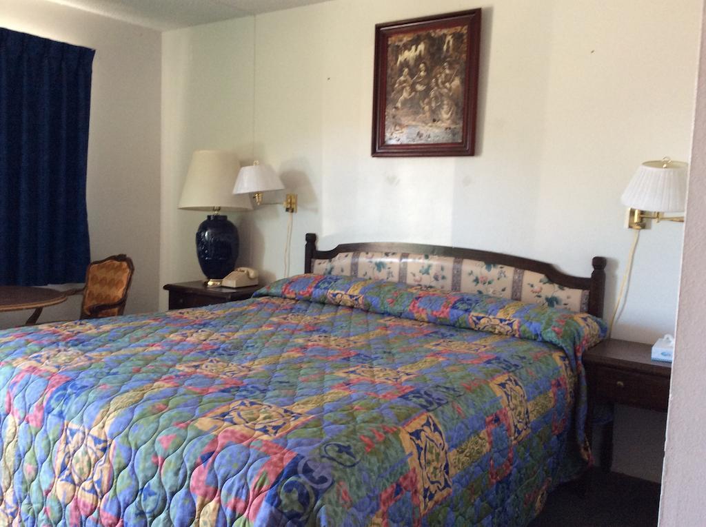 Economy Inn Tonopah Phòng bức ảnh
